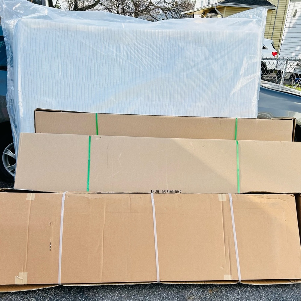 Brand new sleep number bed queen size with pump, frame,twin  base